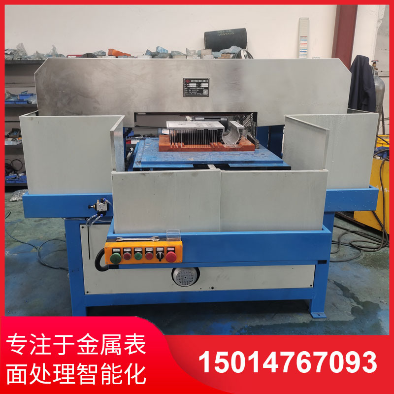 鋁材(cai)直紋拉絲機生産供應